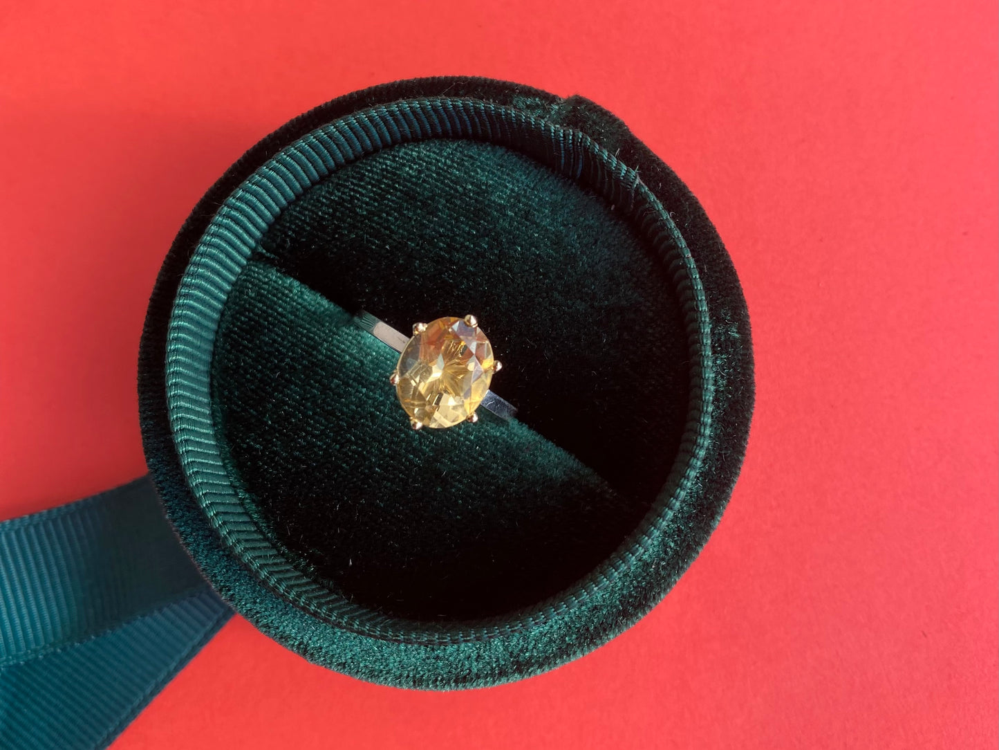 O-Sparkle Ring- antiker Citrin 14k Weissgold