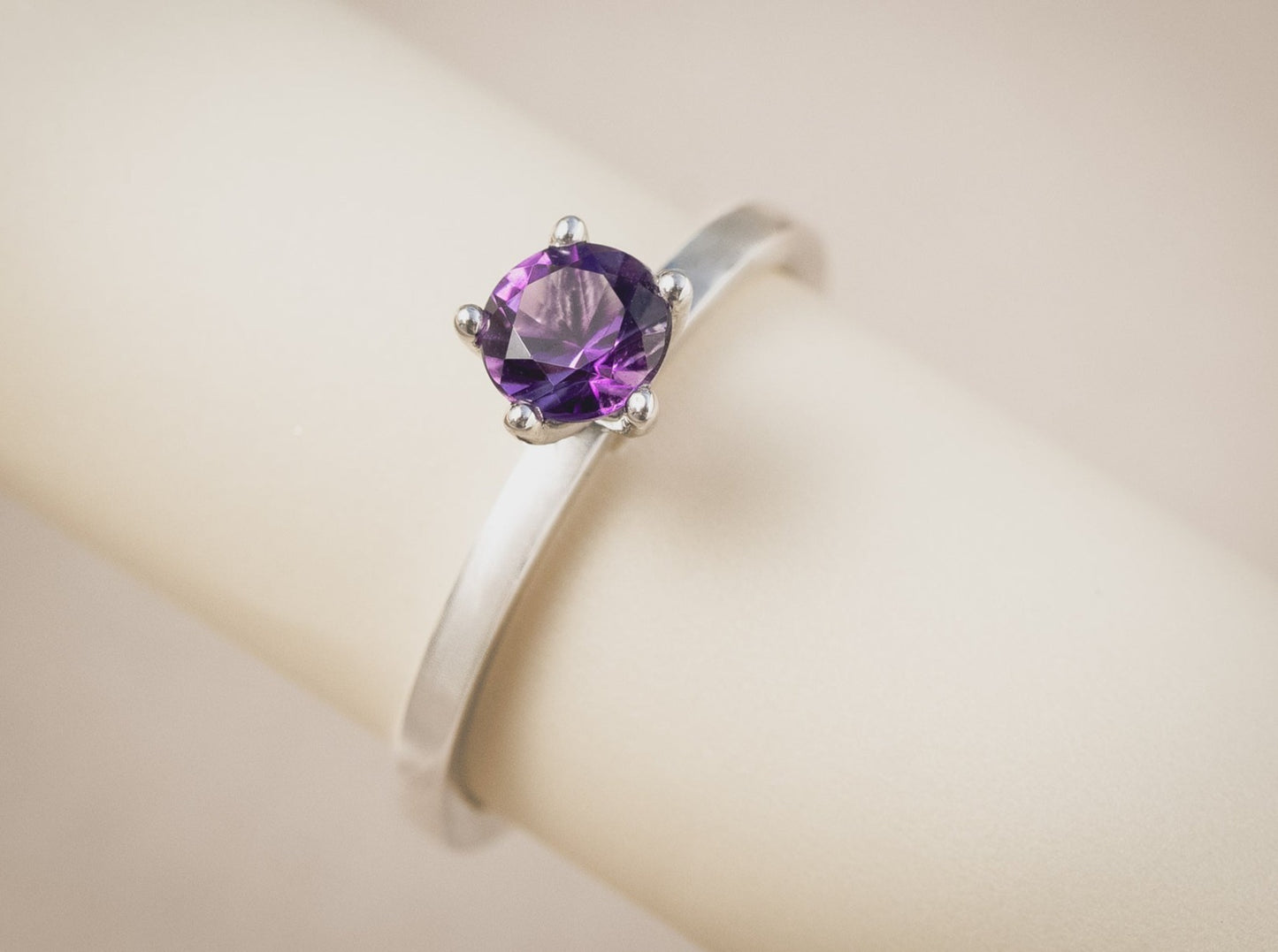 MIDI Ring- antiker Amethyst 14k Weissgold